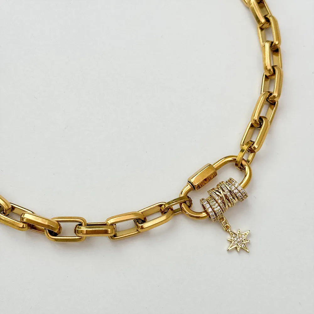 Chunky chain with bling